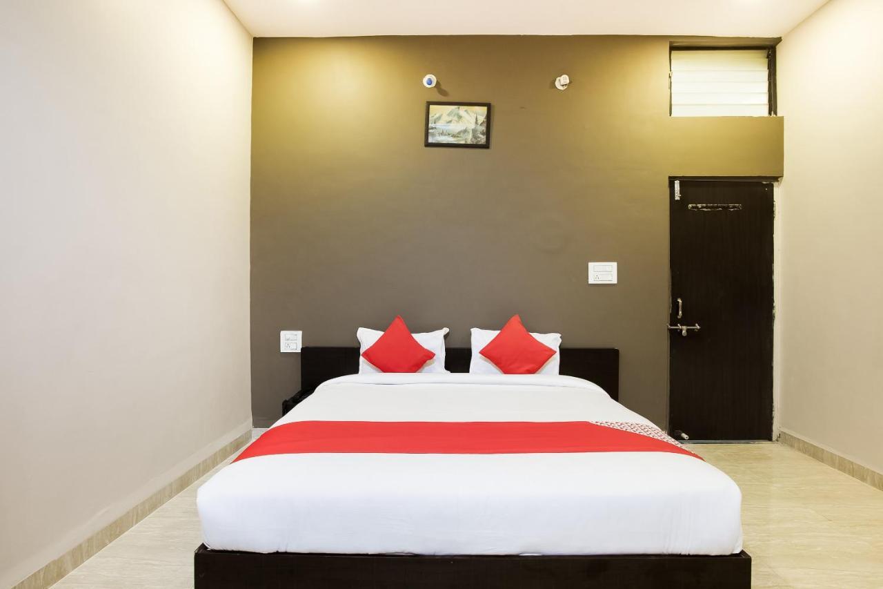 Hotel Oyo 39381 Kalajanki Ujjain Exterior foto